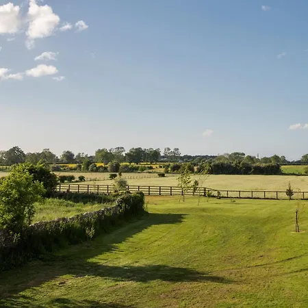 펜션 1 Bed In Richmond 88588 *