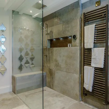 1 Bed In Richmond Oc-88588 Easby